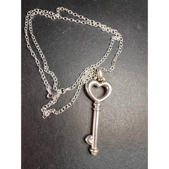 JCM Jacmel Mauritius Sterling Silver Key Pendant 24" Chain Necklace - Picture 1 of 13